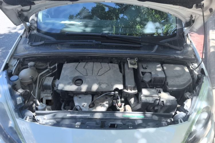 Used Peugeot 308 2013 1.6L Automatic YouShang Model Engine Bay