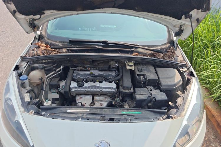 Used Peugeot 308 2013 1.6L Automatic YouShang Model Engine Bay
