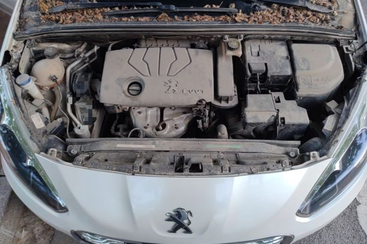 Used Peugeot 308 2013 1.6L Manual YouShang Model Engine Bay
