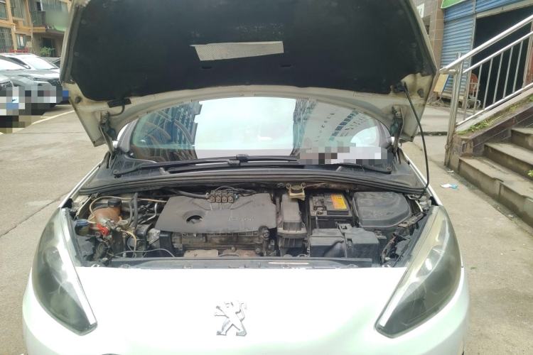 Used Peugeot 308 2013 1.6L Manual YouShang Model Engine Bay