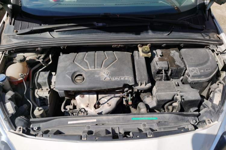 Used Peugeot 308 2013 1.6L Automatic YouShang Model Engine Bay