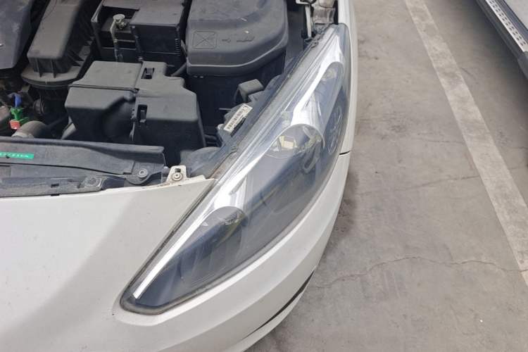 Used Peugeot 308 2013 1.6L Manual YouShang Model Engine Bay Left