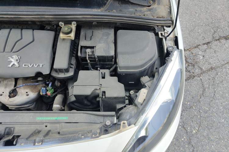 Used Peugeot 308 2013 1.6L Automatic YouShang Model Engine Bay Left