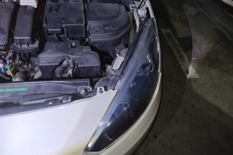Used Peugeot 308 2013 1.6L Automatic YouShang Model Engine Bay Left