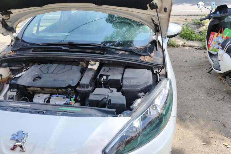 Used Peugeot 308 2013 1.6L Automatic YouShang Model Engine Bay Left