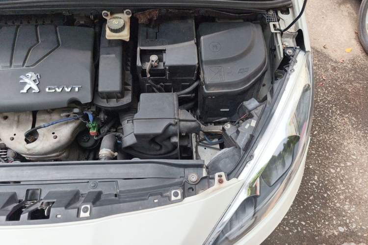 Used Peugeot 308 2013 1.6L Automatic Fashion Model Engine Bay Left