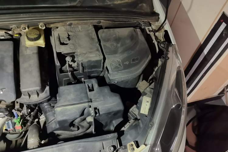 Used Peugeot 308 2013 1.6L Automatic YouShang Model Engine Bay Left