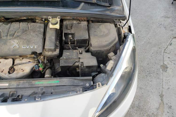 Used Peugeot 308 2013 1.6L Automatic YouShang Model Engine Bay Left