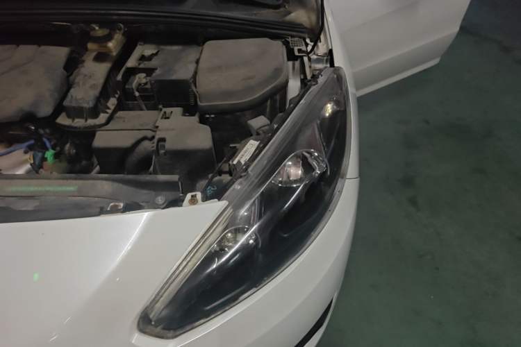 Used Peugeot 308 2013 1.6L Automatic YouShang Model Engine Bay Left