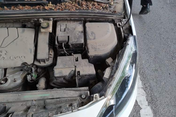 Used Peugeot 308 2013 1.6L Manual YouShang Model Engine Bay Left