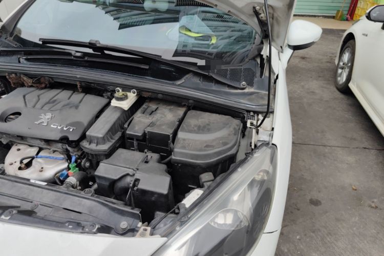 Used Peugeot 308 2013 1.6L Automatic Fashion Model Engine Bay Left