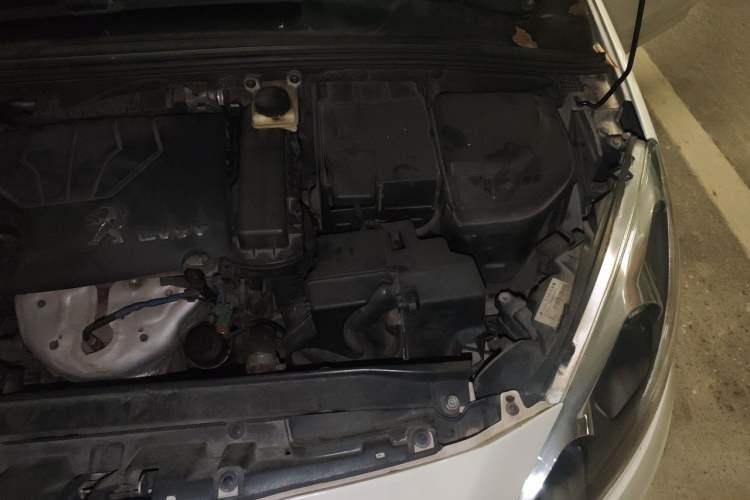 Used Peugeot 308 2013 1.6L Automatic YouShang Model Engine Bay Left