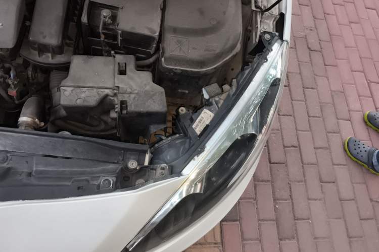 Used Peugeot 308 2013 1.6L Manual YouShang Model Engine Bay Left