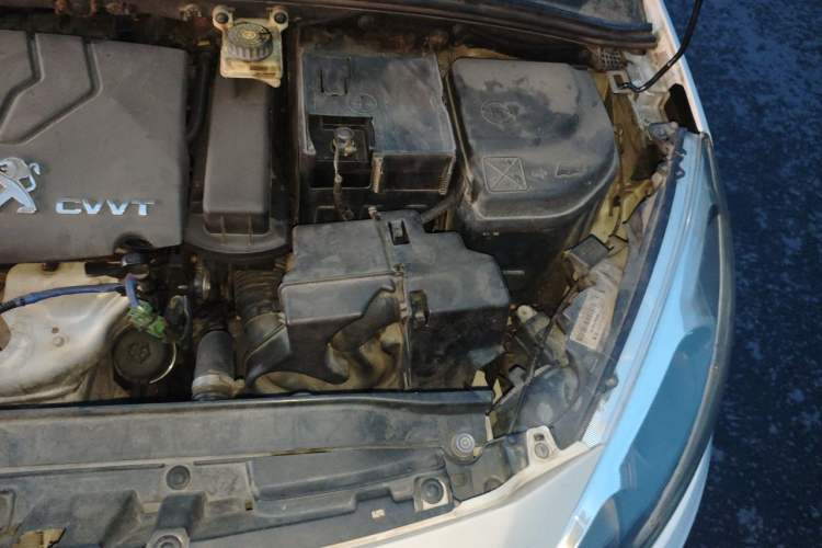 Used Peugeot 308 2013 1.6L Automatic Fashionable Chen Kun Excellent Edition Engine Bay Left