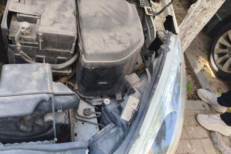 Used Peugeot 308 2013 1.6L Manual YouShang Model Engine Bay Left