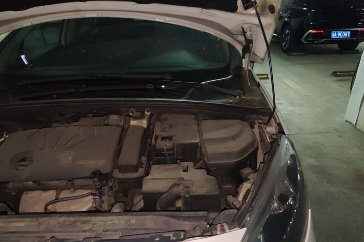 Used Peugeot 308 2013 1.6L Manual Fashion Model Engine Bay Left