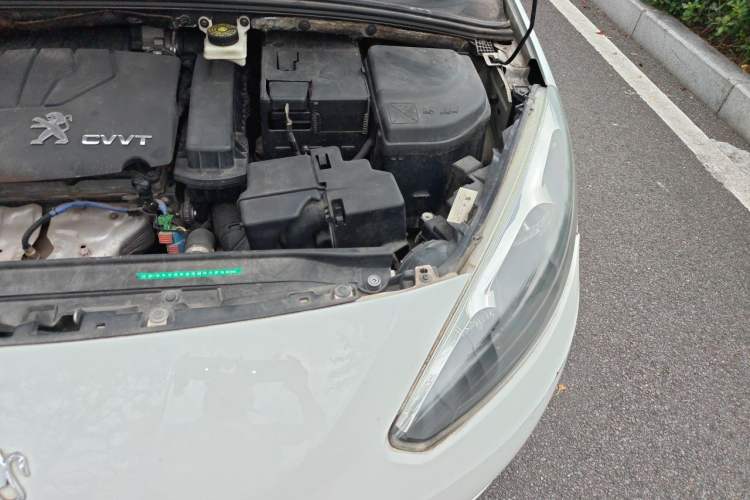 Used Peugeot 308 2013 1.6L Manual YouShang Model Engine Bay Left