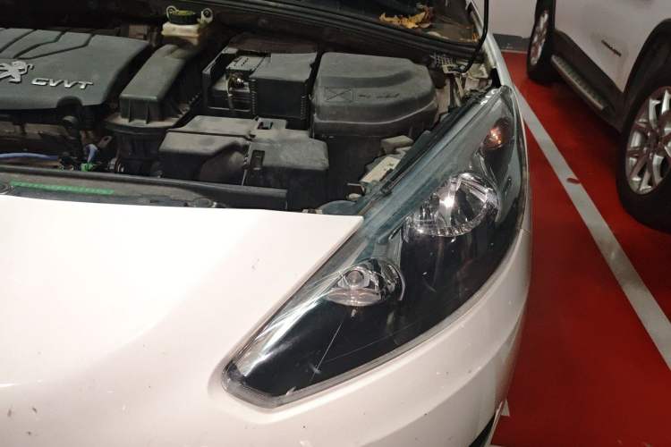 Used Peugeot 308 2013 1.6L Automatic Fashion Model Engine Bay Left
