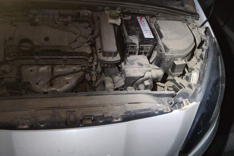 Used Peugeot 308 2013 1.6L Manual YouShang Model CNG Engine Bay Left