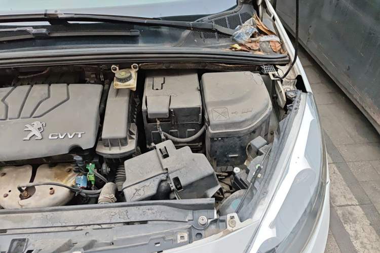 Used Peugeot 308 2013 1.6L Manual YouShang Model Engine Bay Left
