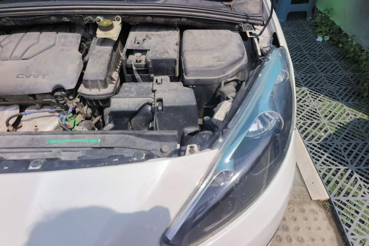 Used Peugeot 308 2013 1.6L Automatic YouShang Chen Kun Excellent Edition Engine Bay Left
