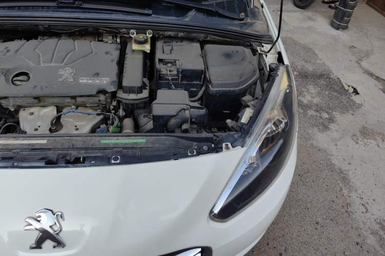 Used Peugeot 308 2013 1.6L Automatic YouShang Model Engine Bay Left