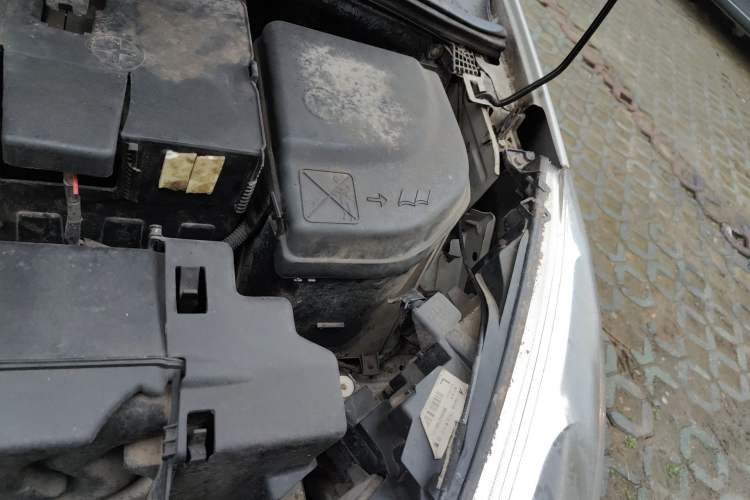 Used Peugeot 308 2013 1.6L Automatic YouShang Model Engine Bay Left