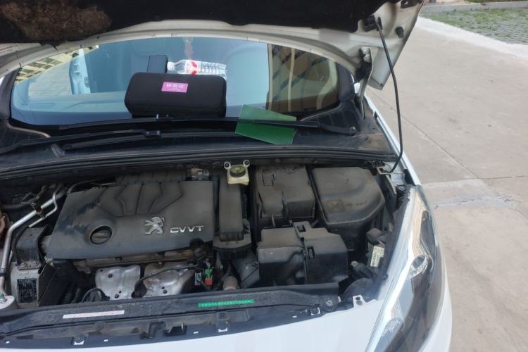 Used Peugeot 308 2013 1.6L Manual Fashion Model Engine Bay Left