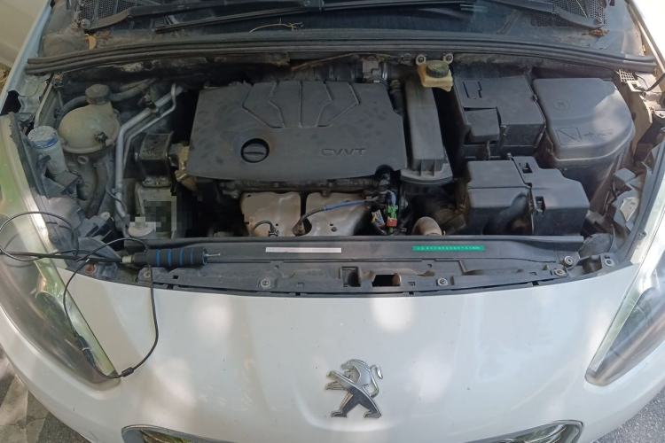 Used Peugeot 308 2013 1.6L Manual Fashion Model Engine Bay