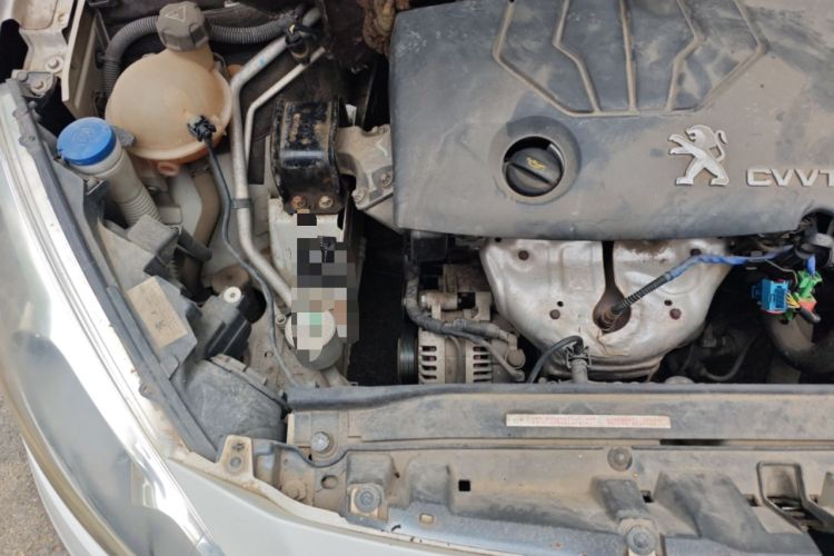 Used Peugeot 308 2013 1.6L Manual YouShang Model Engine Bay Right