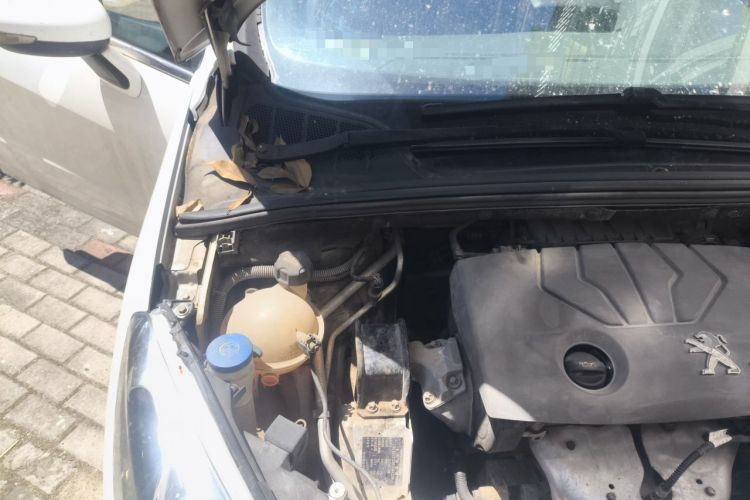Used Peugeot 308 2013 1.6L Manual YouShang Model Engine Bay Right