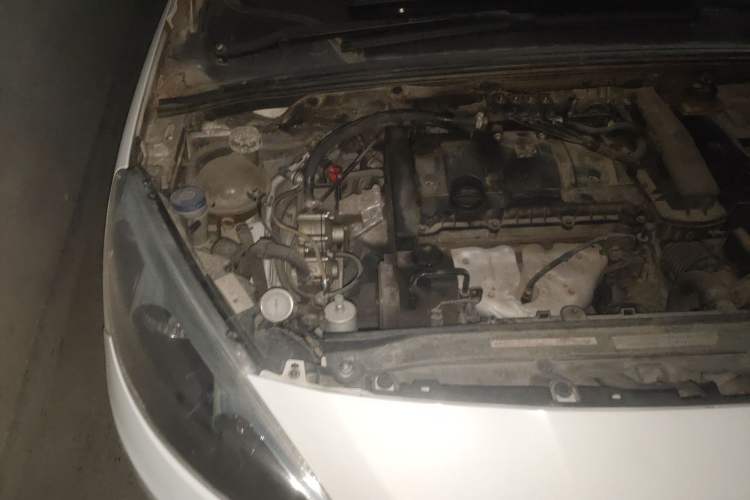 Used Peugeot 308 2013 1.6L Manual YouShang Model CNG Engine Bay Right