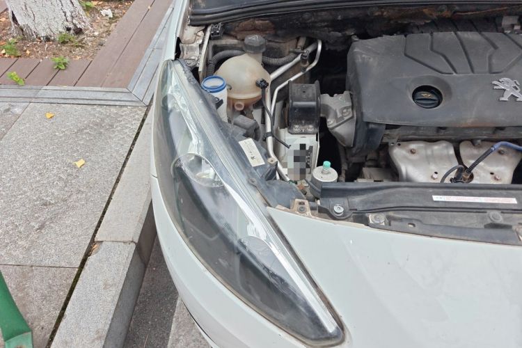 Used Peugeot 308 2013 1.6L Manual YouShang Model Engine Bay Right