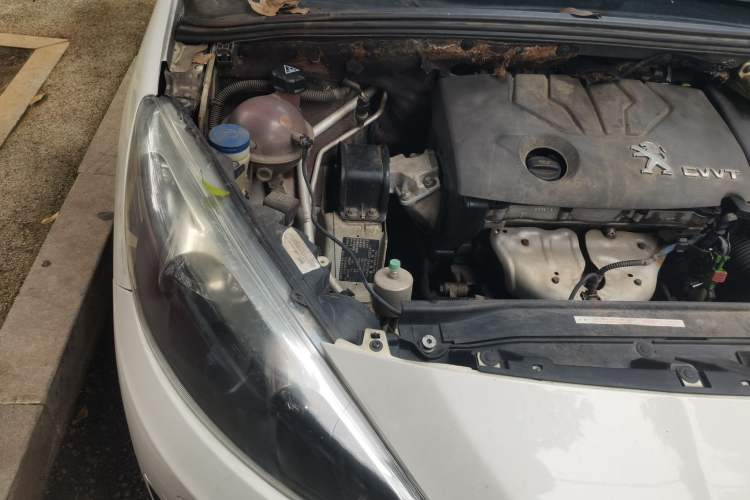 Used Peugeot 308 2013 1.6L Automatic Fashion Model Engine Bay Right