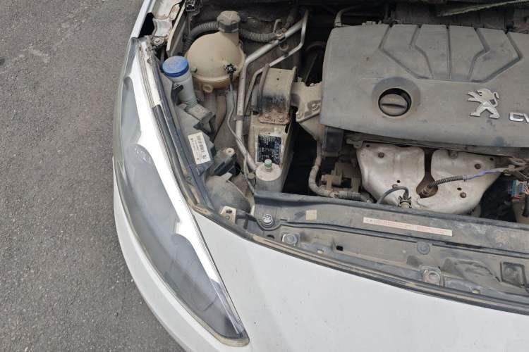 Used Peugeot 308 2013 1.6L Manual YouShang Model Engine Bay Right