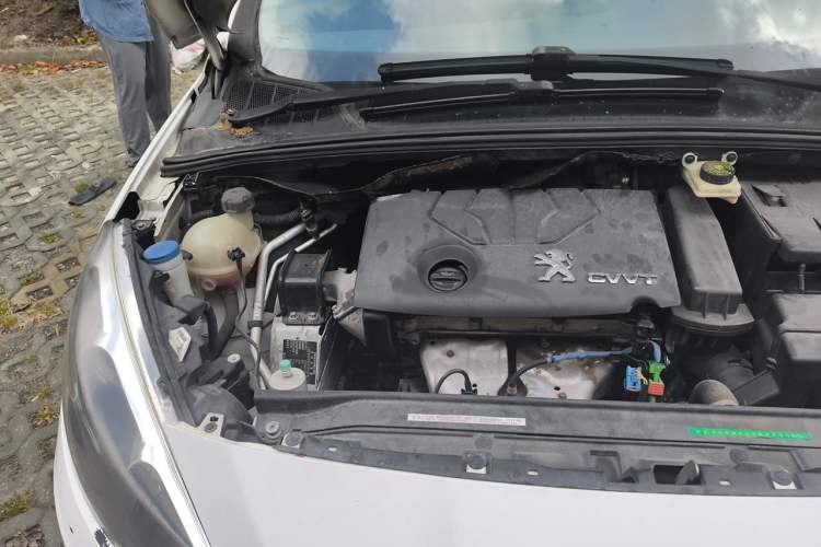 Used Peugeot 308 2013 1.6L Manual YouShang Model Engine Bay Right