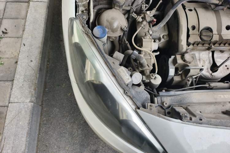Used Peugeot 308 2013 1.6L Manual YouShang Model CNG Engine Bay Right