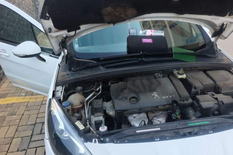 Used Peugeot 308 2013 1.6L Manual Fashion Model Engine Bay Right