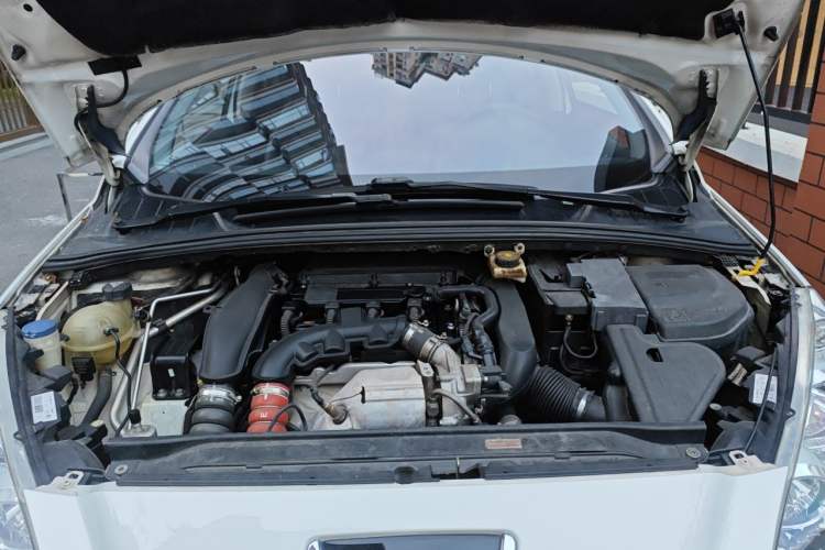 Used Peugeot 308 2013 1.6T SW Fashion Edition Engine Bay