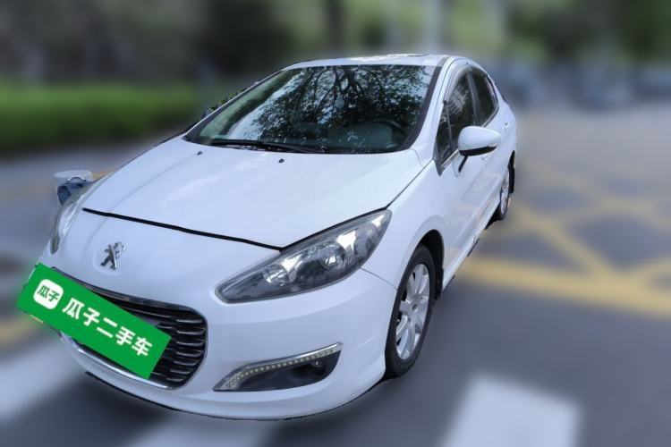 Used Peugeot 308 2013 1.6L Automatic Fashion Model Guazi used car, China used car export, Used car for sale, Used Peugeot cars, Cheapest cars for sale