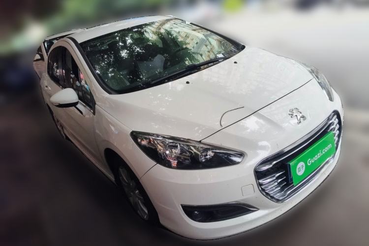 Used Peugeot 308 2013 1.6L Manual YouShang Model Front Right 45 Deg