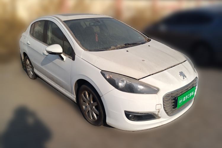 Used Peugeot 308 2013 1.6L Manual Fashion Model Front Right 45 Deg