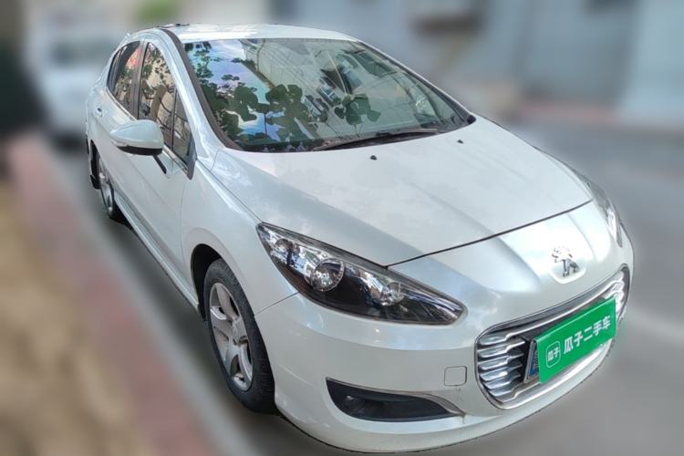 Used Peugeot 308 2013 1.6L Manual YouShang Model Front Right 45 Deg
