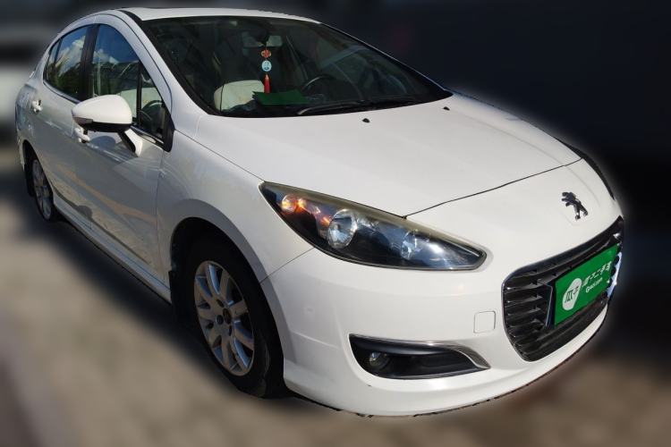 Used Peugeot 308 2013 1.6L Manual YouShang Model Front Right 45 Deg