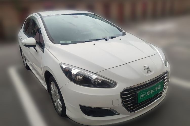 Used Peugeot 308 2013 1.6L Manual YouShang Model Front Right 45 Deg