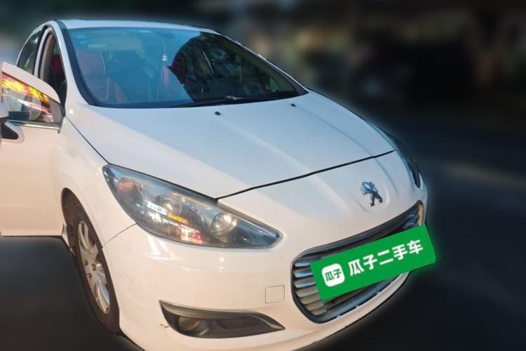 Used Peugeot 308 2013 1.6L Automatic Fashionable Chen Kun Excellent Edition Front Right 45 Deg