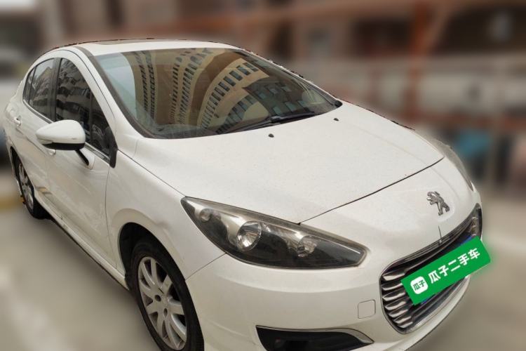 Used Peugeot 308 2013 1.6L Manual Fashion Model Front Right 45 Deg