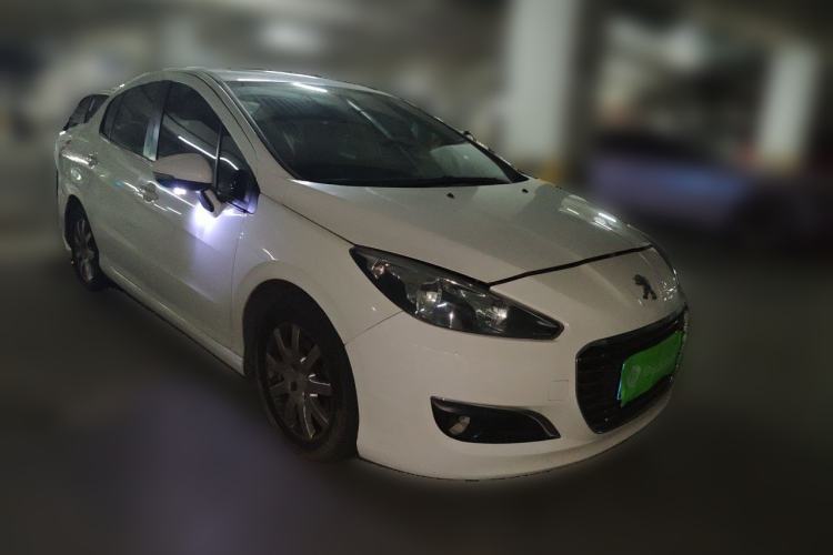 Used Peugeot 308 2013 1.6L Manual Fashion Model Front Right 45 Deg