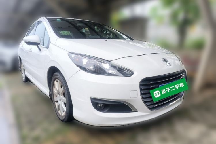 Used Peugeot 308 2013 1.6L Automatic Fashion Model Front Right 45 Deg