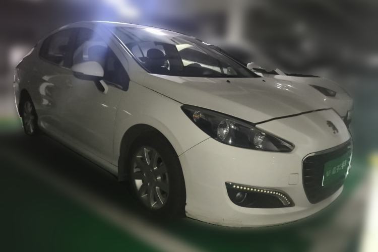 Used Peugeot 308 2013 1.6L Automatic Fashion Model Front Right 45 Deg